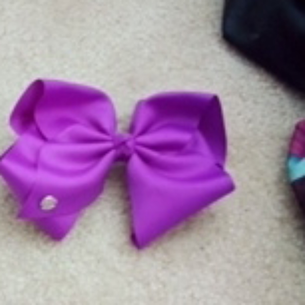 JoJo Siwa bow
